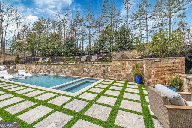 1450 Northwold Drive, Sandy Springs, GA 30350