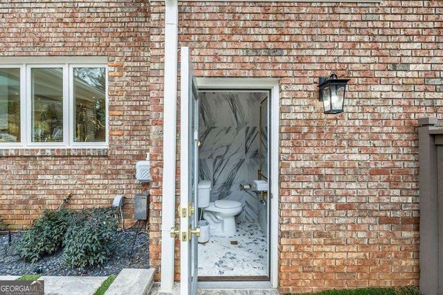 1450 Northwold Drive, Sandy Springs, GA 30350