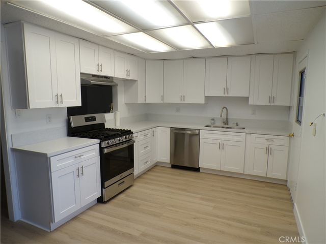 44715 5th Street E, Lancaster, CA 93535