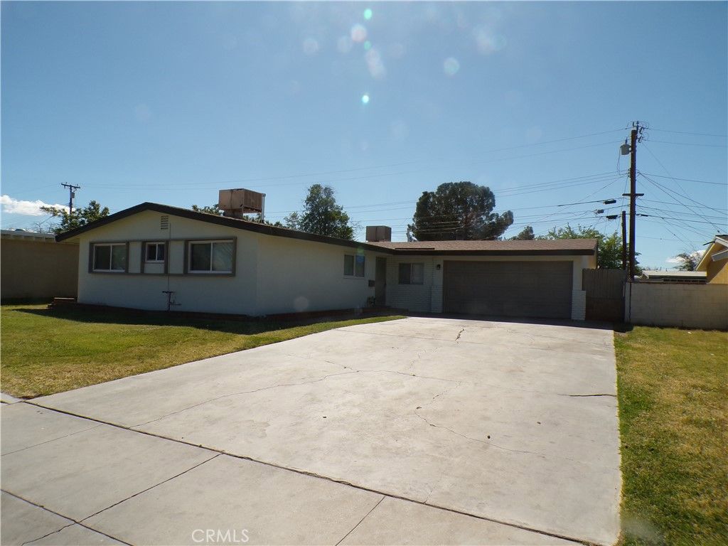44715 5th Street E, Lancaster, CA 93535