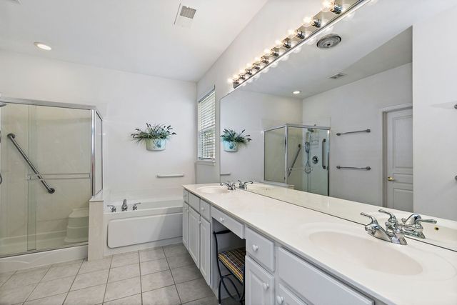 13422 Dearborn Trail, Huntley, IL 60142