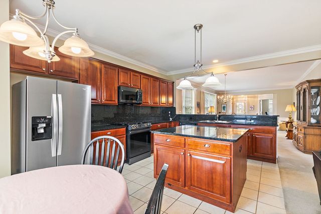 13422 Dearborn Trail, Huntley, IL 60142