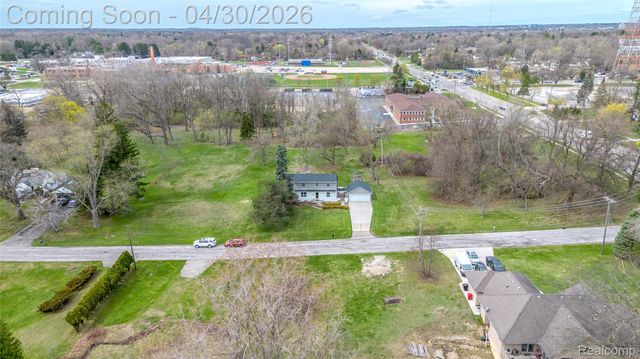 24903 Lois Lane, Southfield, MI 48075