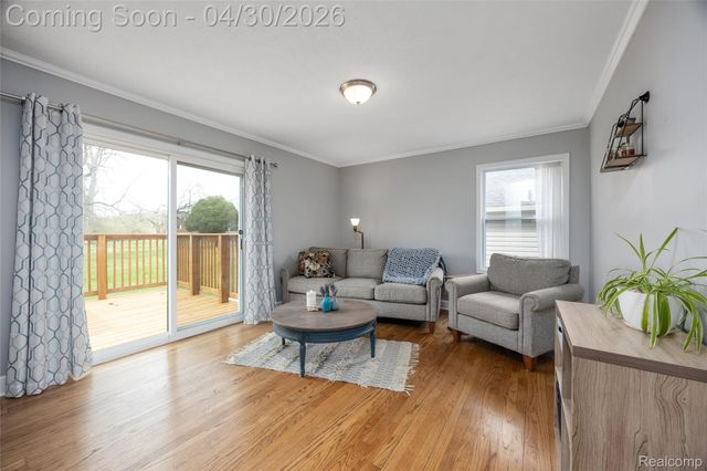 24903 Lois Lane, Southfield, MI 48075