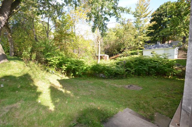 222 S 21st Avenue E, Duluth, MN 55812