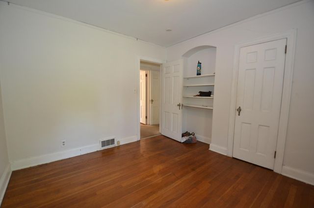 222 S 21st Avenue E, Duluth, MN 55812