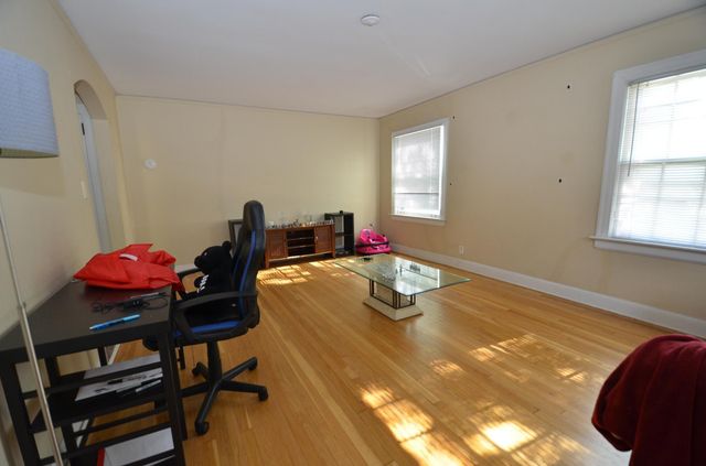 222 S 21st Avenue E, Duluth, MN 55812