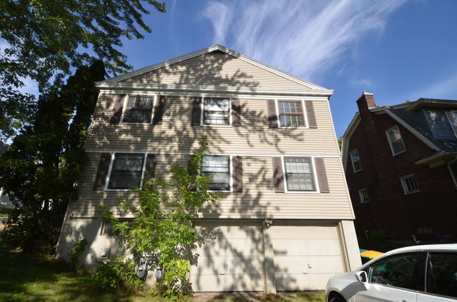 222 S 21st Avenue E, Duluth, MN 55812