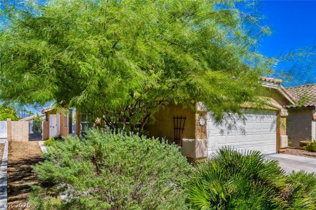 8128 West Gilmore Avenue, Las Vegas, NV 89129 — photo 2