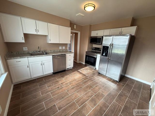 270 E 21st Street, Idaho Falls, ID 83404