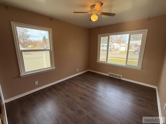 270 E 21st Street, Idaho Falls, ID 83404