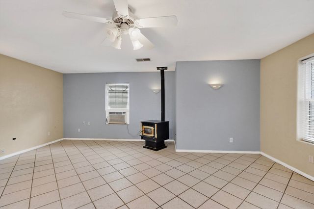 1700 Vassar Drive SE, Albuquerque, NM 87106
