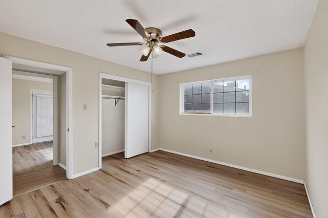 1700 Vassar Drive SE, Albuquerque, NM 87106