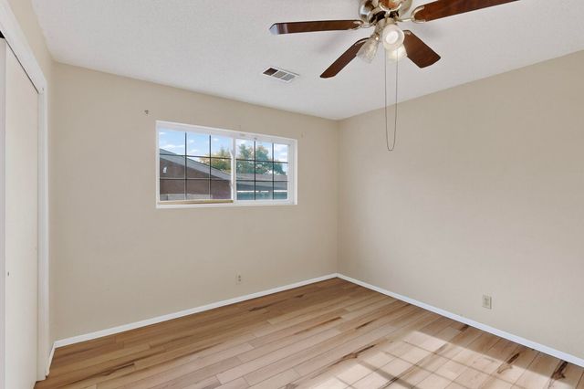 1700 Vassar Drive SE, Albuquerque, NM 87106
