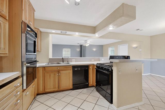 1700 Vassar Drive SE, Albuquerque, NM 87106
