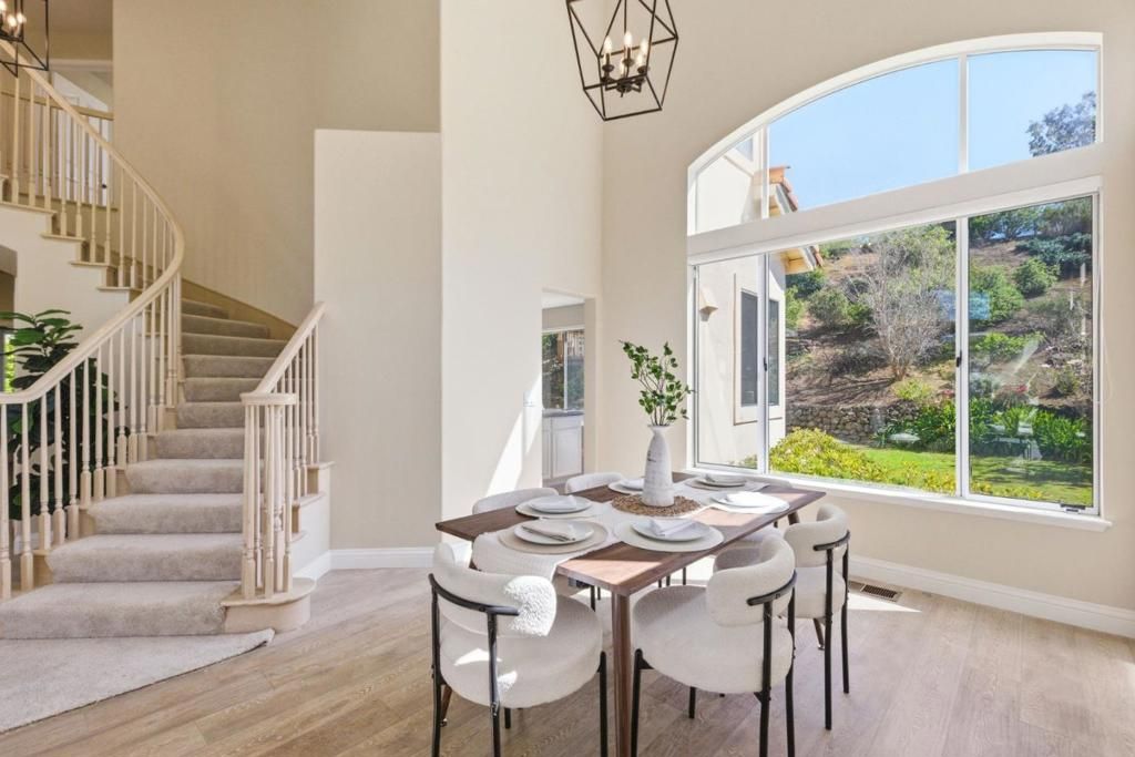 Image 13 of property listing at 117 Lakewood Circle, San Mateo, CA 94402