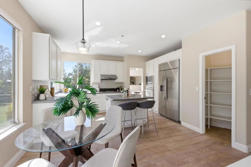 Image 19 of property listing at 117 Lakewood Circle, San Mateo, CA 94402