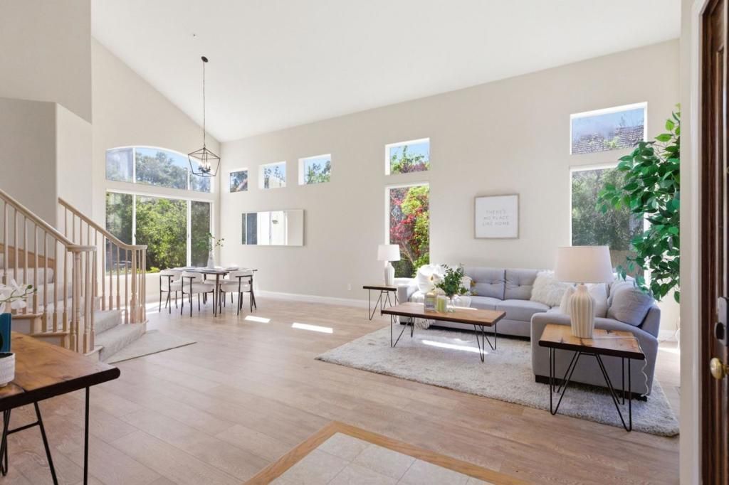 Image 4 of property listing at 117 Lakewood Circle, San Mateo, CA 94402