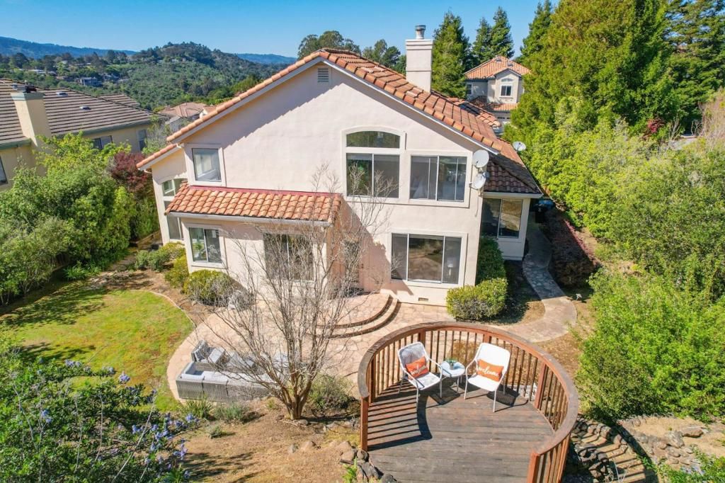 Image 72 of property listing at 117 Lakewood Circle, San Mateo, CA 94402