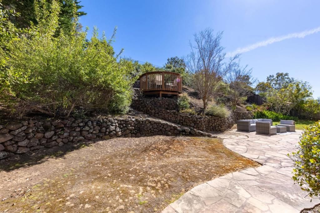 Image 77 of property listing at 117 Lakewood Circle, San Mateo, CA 94402