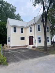 24 Riverside Ave Avenue, Plattsburgh, NY 12901