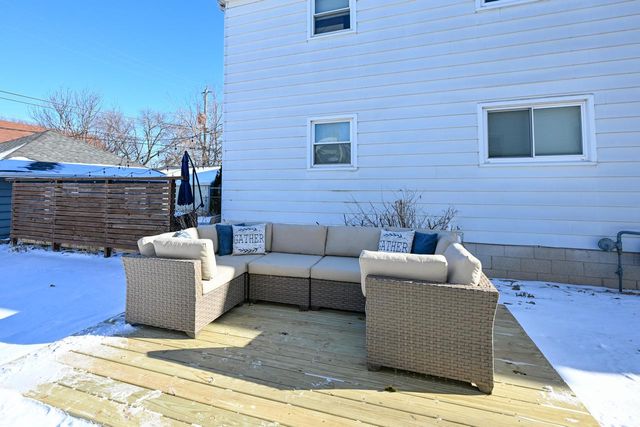 420 E Wilson STREET, Milwaukee, WI 53207