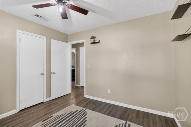 204 Honey Lane Circle, Hinesville, GA 31313