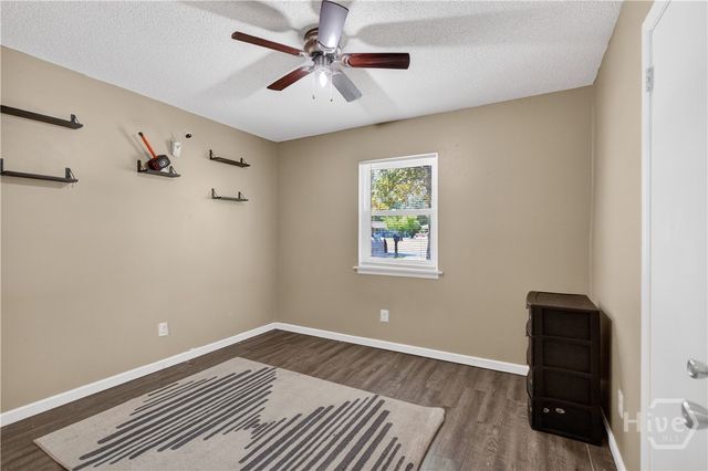 204 Honey Lane Circle, Hinesville, GA 31313