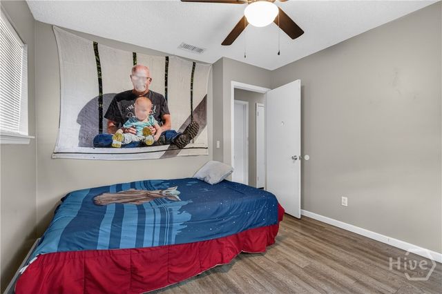 204 Honey Lane Circle, Hinesville, GA 31313