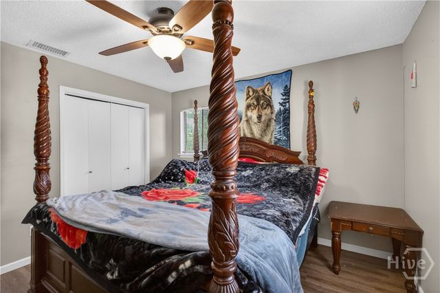 204 Honey Lane Circle, Hinesville, GA 31313