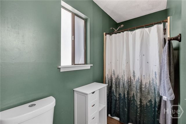 204 Honey Lane Circle, Hinesville, GA 31313
