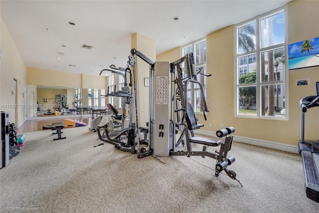 Image 15 of property listing at 17555 Atlantic Blvd 1205, Sunny Isles Beach, FL 33160