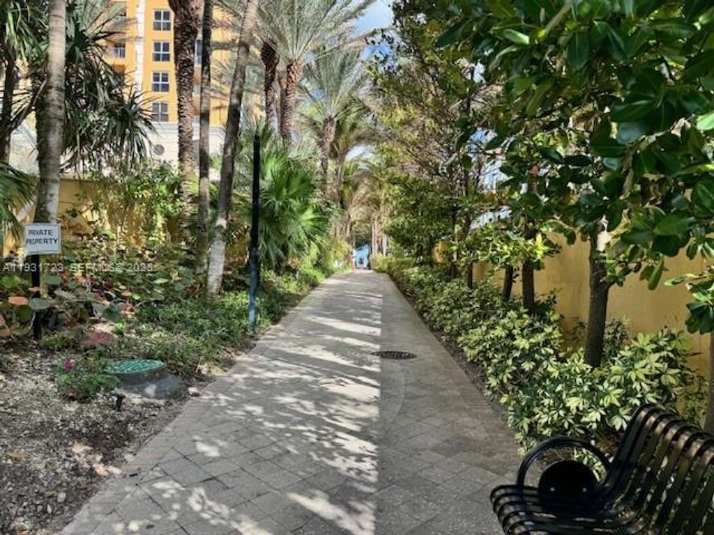 Image 16 of property listing at 17555 Atlantic Blvd 1205, Sunny Isles Beach, FL 33160