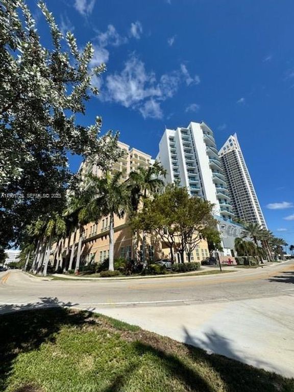Image 18 of property listing at 17555 Atlantic Blvd 1205, Sunny Isles Beach, FL 33160