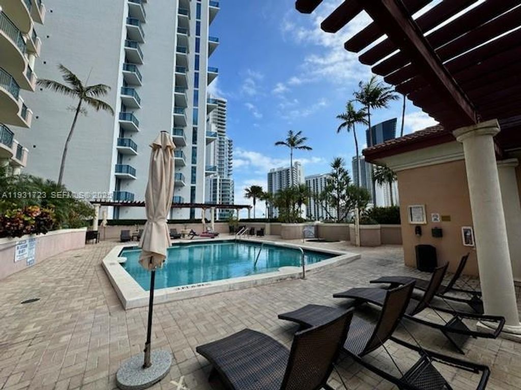 Image 21 of property listing at 17555 Atlantic Blvd 1205, Sunny Isles Beach, FL 33160