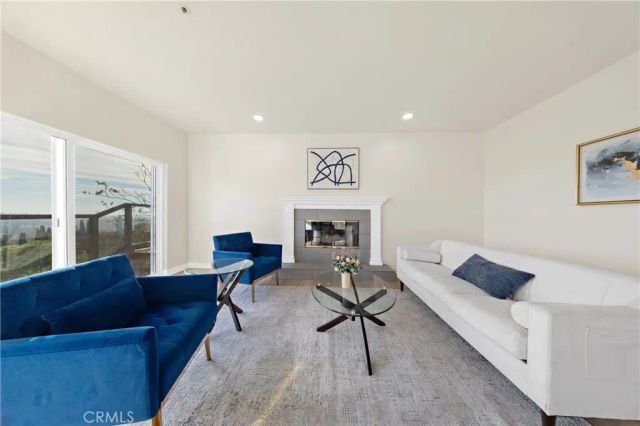 1522 Maxwell Lane, Vista, CA 92084