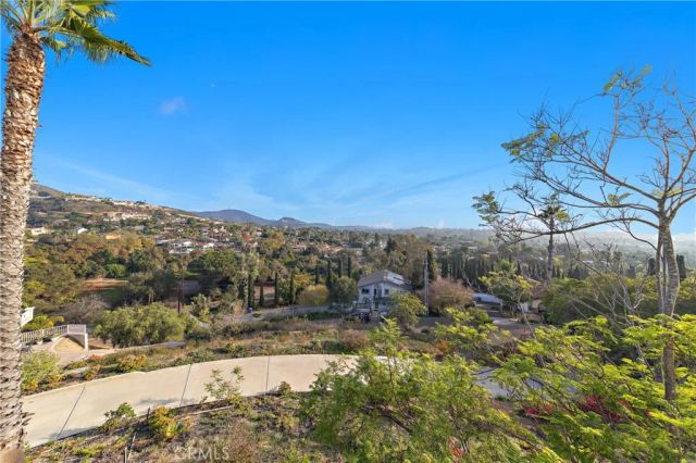 1522 Maxwell Lane, Vista, CA 92084