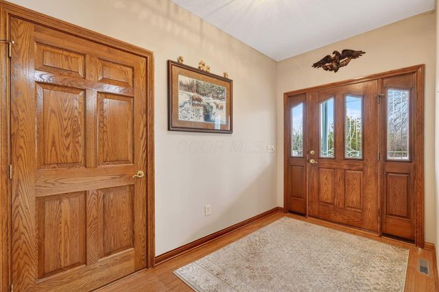 11129 Cedar Creek Drive NW, Canal Winchester, OH 43110