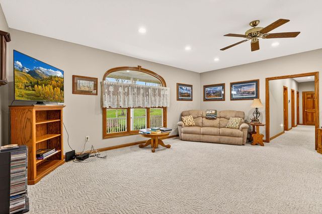 11129 Cedar Creek Drive NW, Canal Winchester, OH 43110