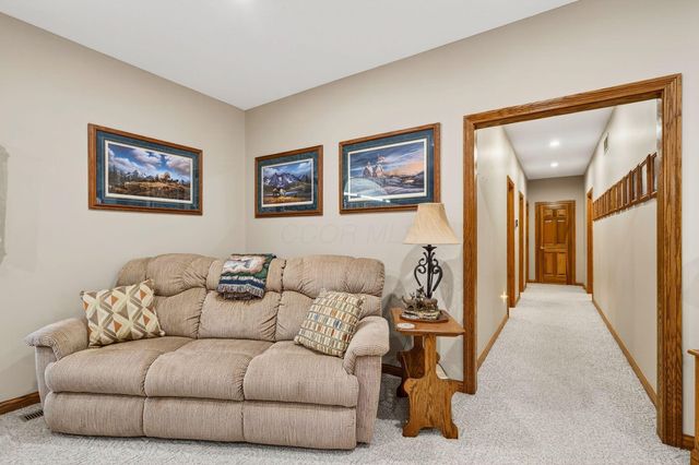 11129 Cedar Creek Drive NW, Canal Winchester, OH 43110