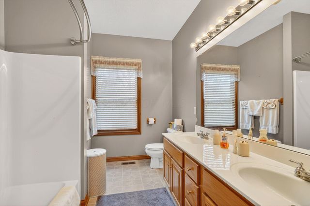 11129 Cedar Creek Drive NW, Canal Winchester, OH 43110