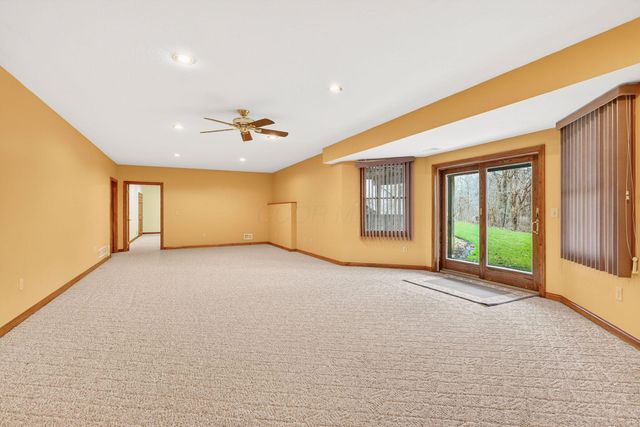 11129 Cedar Creek Drive NW, Canal Winchester, OH 43110