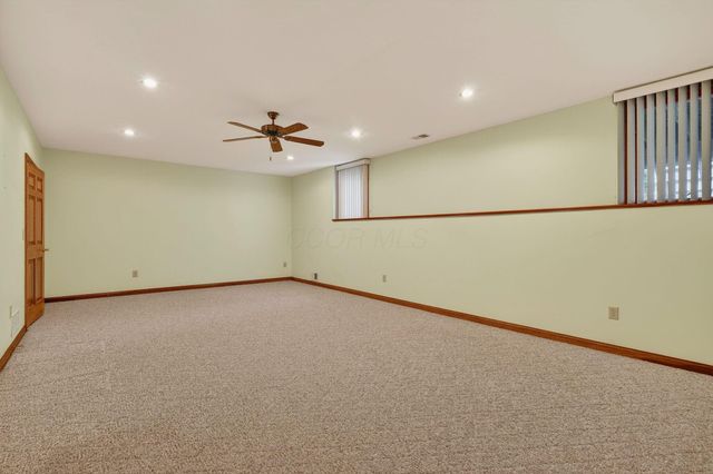 11129 Cedar Creek Drive NW, Canal Winchester, OH 43110