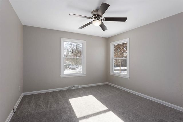 2712 NE 56th Street, Kansas City, MO 64119