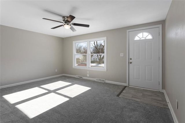 2712 NE 56th Street, Kansas City, MO 64119