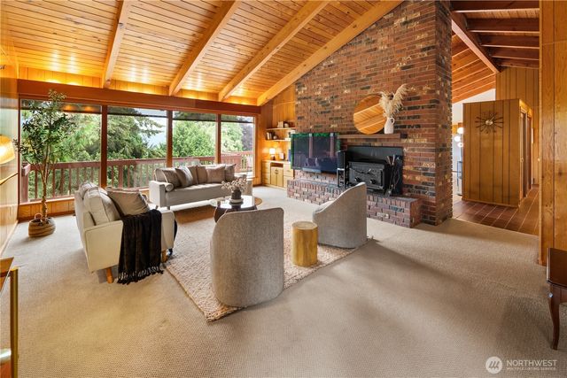 22516 100th Place SW, Vashon, WA 98070