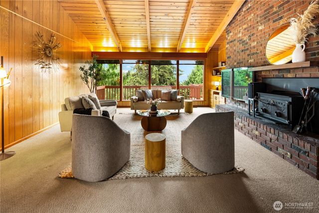 22516 100th Place SW, Vashon, WA 98070