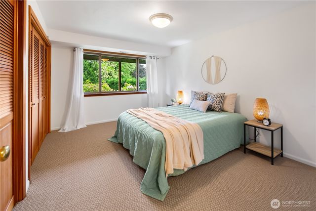 22516 100th Place SW, Vashon, WA 98070