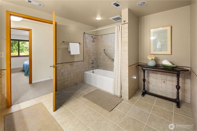 22516 100th Place SW, Vashon, WA 98070