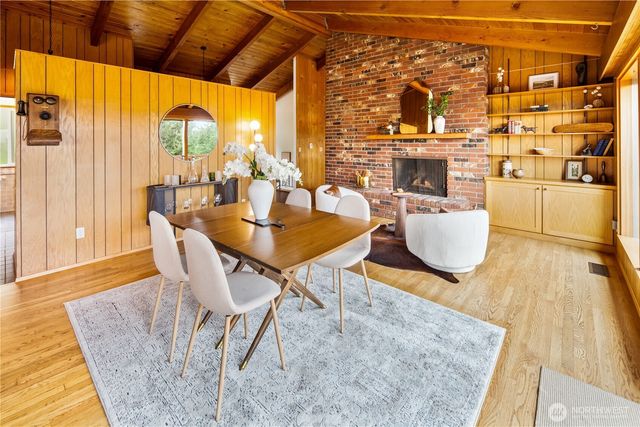 22516 100th Place SW, Vashon, WA 98070